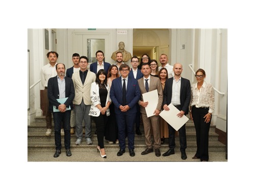 immagine articolo:SCUOLA DI POLITICA PER GIOVANI, CONSEGNATI GLI ATTESTATI AI CORSISTI